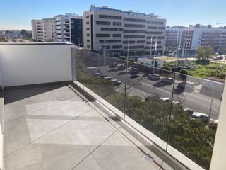 Lloguer Pis a Poniente-Norte - Miralbaida - Parque Azahara. Espectacular piso amueblado en residencial de lujo con piscina,