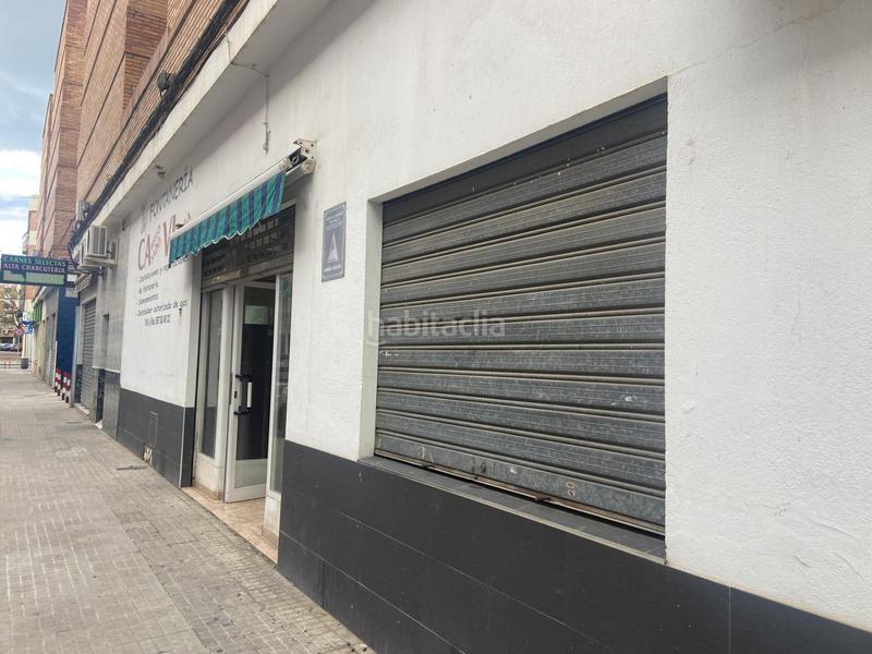Foto b7d56e09-01f3-47dd-aabb-0c0a128df616. Alquiler local comercial local comerical, haciendo esquina. buena visibilidad. en Córdoba