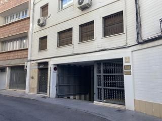 Aparcament cotxe a Centro. Plaza de garaje en zona centro. junto a gobierno militar