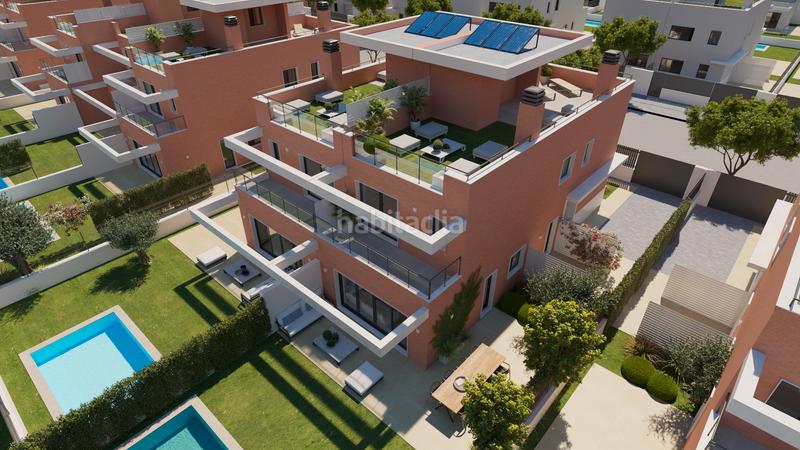 Foto e6f9dc70-3b87-460a-9483-939b4f5355c0. Casa bifamiliare 174m<sup>2</sup> con parcheggio piscina in Entrenúcleos Dos Hermanas