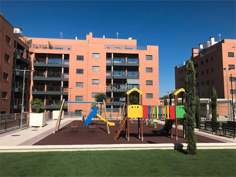 Foto 348923c5-2a56-495e-9d11-a93058aaf683. Attico 103m<sup>2</sup> con parcheggio piscina in Avenida de Europa Montequinto