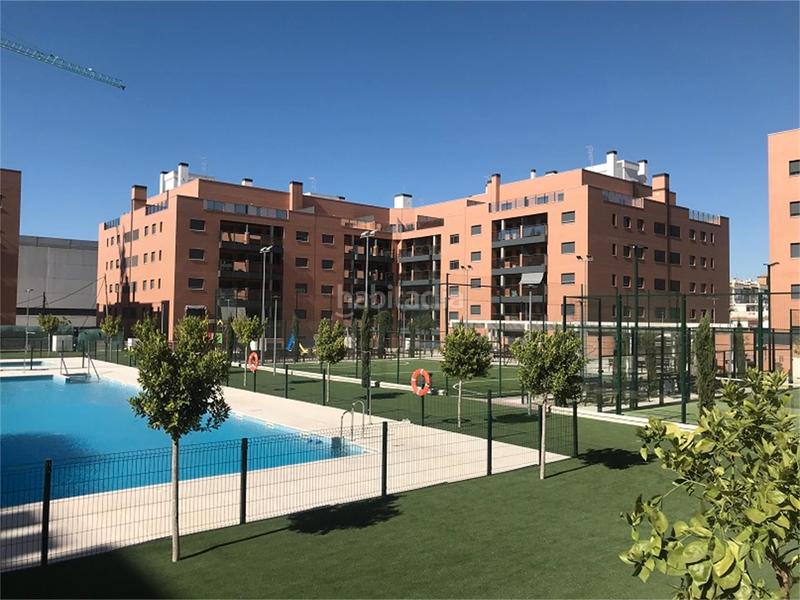 Foto 44fffc9b-1ebd-40ea-990b-4988bd7e7588. Appartamento 85m<sup>2</sup> con parcheggio piscina in Avenida de Europa Montequinto