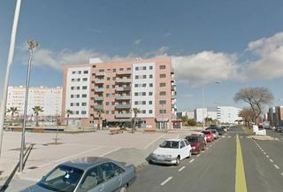 Car parking in Plaza amparo correa beltrán 1