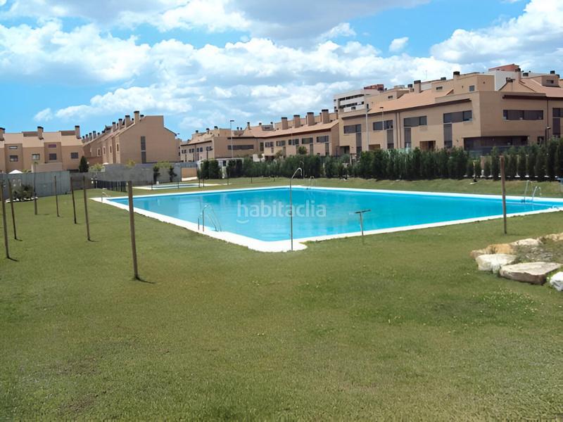 Foto e9a26ba7-9185-48b6-8e39-ac46ad5b7ce2. Casa a schiera 182m<sup>2</sup> con parcheggio piscina in Marismas del Polvorín Huelva