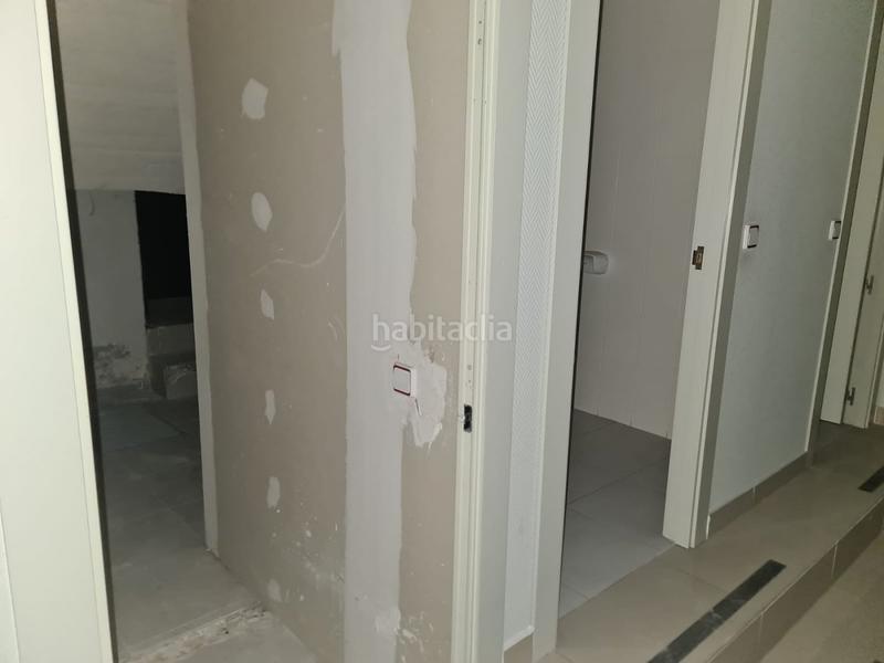 Foto 2ffff8eb-2d3e-4ae1-8acf-00047c705354. Local commercial dans Centro Valdemoro