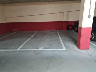 Aparcament cotxe  Calle planeta saturno