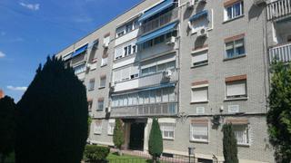 Pis  Calle de españoleto. Piso en venta en  parla zona villajuventus,