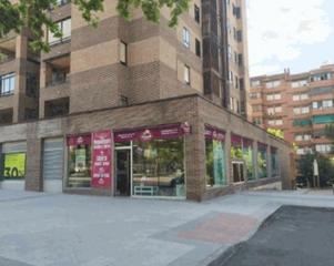 Lloguer Local Comercial  Plaza  sector de los escultores. Local comercial en tres cantos