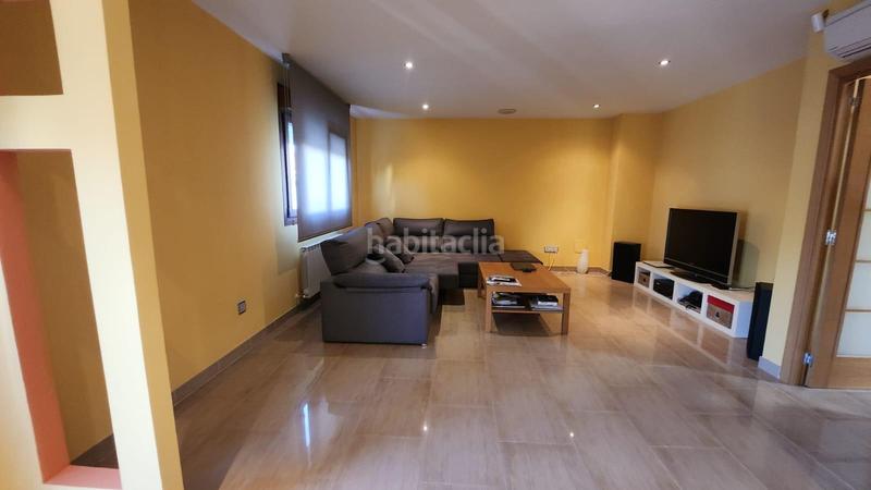 Foto 1c32ba78-3e80-4b15-b0c7-9305bb437fba. Chalet impresionante chalet pareado , zona cuevas listo para entrar a vivir en Ciempozuelos