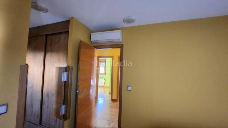 Foto 3f6291c5-38eb-4b3d-b2ac-e86bf5bc73e5. Chalet impresionante chalet pareado , zona cuevas listo para entrar a vivir en Ciempozuelos