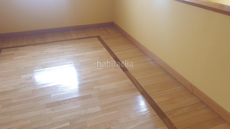 Foto 8c594af8-7b56-4555-83f9-e310c3d3762d. Chalet impresionante chalet pareado , zona cuevas listo para entrar a vivir en Ciempozuelos