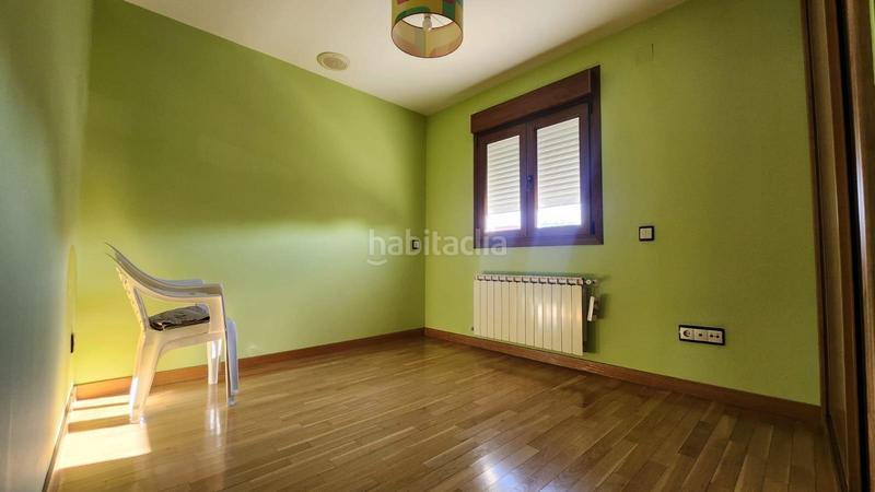 Foto f500dcc2-ceab-4cf6-adc5-65ce0e8073e1. Chalet impresionante chalet pareado , zona cuevas listo para entrar a vivir en Ciempozuelos