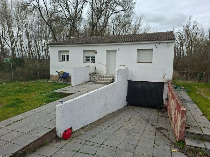 Foto c5bcb1de-6aea-47c6-b0bd-37271e6ec9eb. Casa amb aparcament a Hormigos