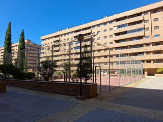 Flat  Calle van gogh. Oportunidad única en el quiñón, seseña! amplio piso con garaje y
