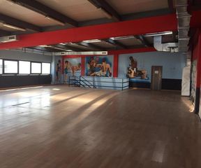 Fabrikhalle  Calle de ramón y cajal. Nave industrial en venta o en alquiler leganes