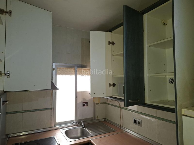 Foto b13fdebe-ab70-474a-b738-dcf46b8fdc29. Pis a calle benidorm 13 a Ventas Madrid