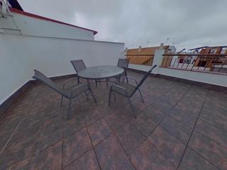 Casa  Calle pintor a mohedano. Descubre tu nuevo hogar  a diez minutos de córdoba