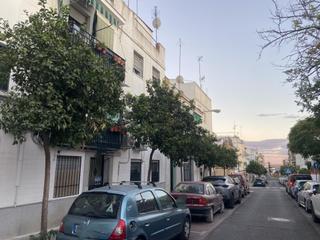 Pis a El Brillante -El Naranjo - El Tablero. Piso en barrio naranjo. planta baja. dos dormitorios