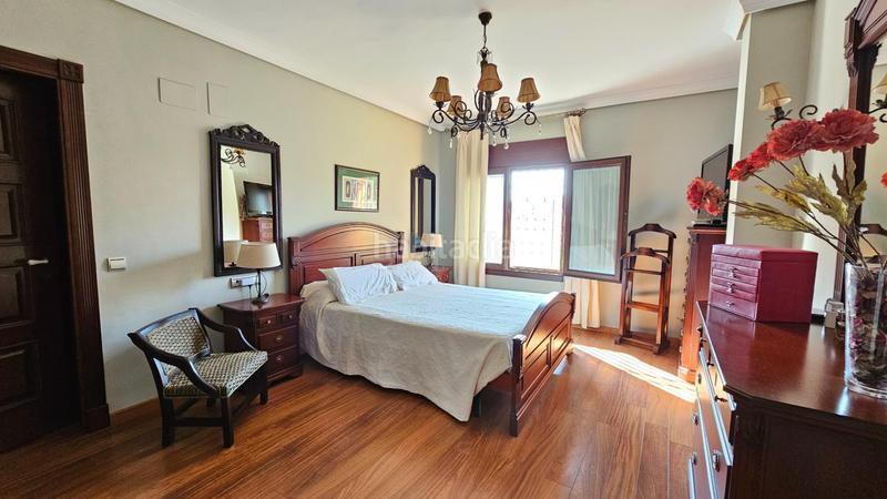 Foto 421a80dd-a921-4d6e-b431-e24478568be3. Xalet amb calefacció aparcament piscina a Santa Maria de Trassierra Córdoba