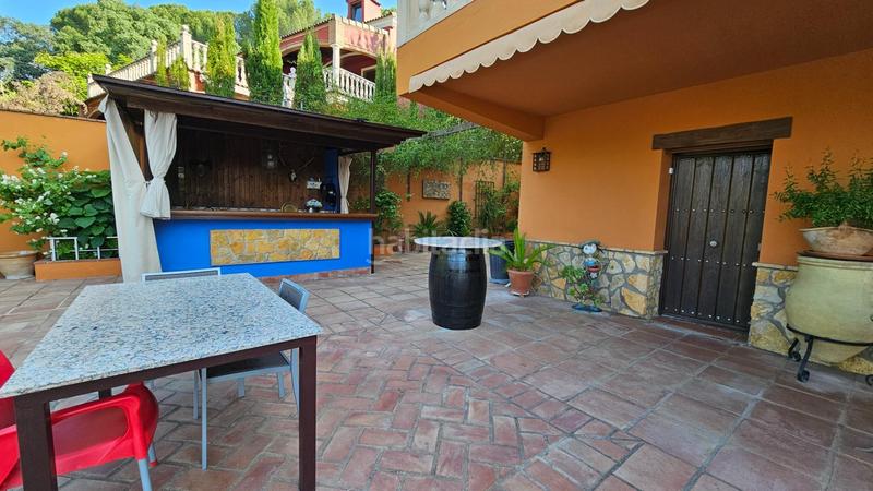 Foto bcc43cfe-f047-4f82-b7c2-71249fc9370c. Xalet amb calefacció aparcament piscina a Santa Maria de Trassierra Córdoba