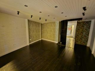 Lloguer Local Comercial a Centro. Local en alquiler