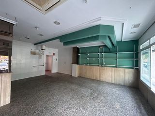 Local Comercial a Vista Alegre - Parque Cruz Conde. Gran local junto pabellon vista alegre!!