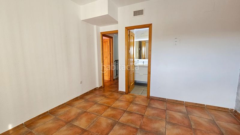 Foto e031d349-f746-4a20-81e4-ef4798e2edc4. Casa adosada vivienda adosada en la victoria córdoba en Victoria (La)
