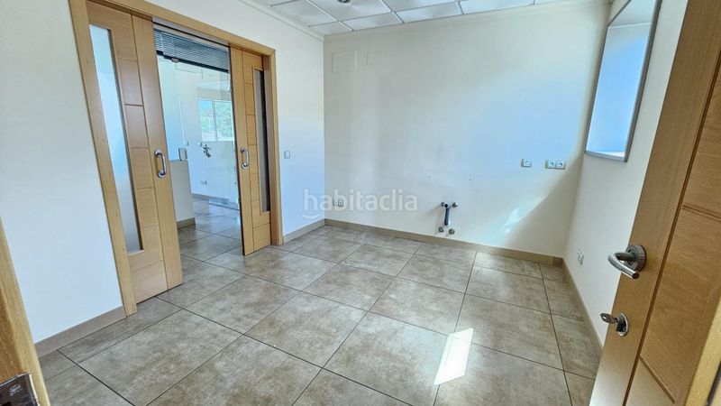 Foto 23260bb3-2426-4359-a6e8-cdb1b116bdfd. Alquiler nave industrial  en venta y alquielr en almodovar del rio en Almodóvar del Río
