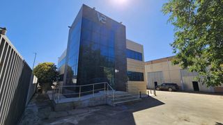 Miete Fabrikhalle in Almodóvar del Río. Nave industrial en venta y alquielr en almodovar del rio