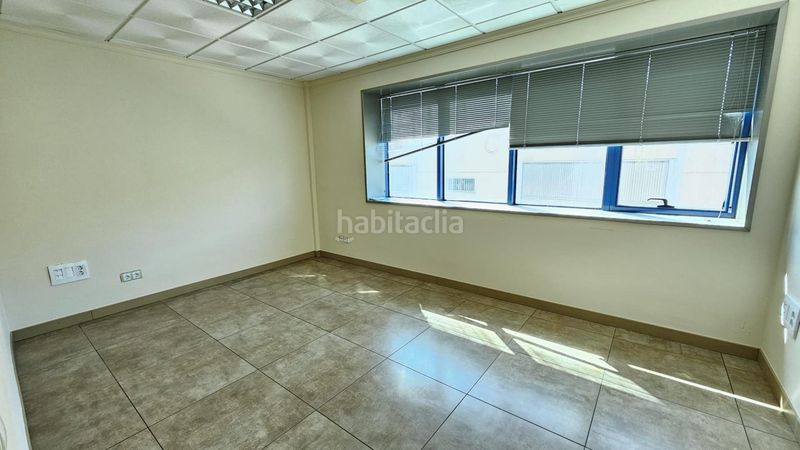 Foto cc429ac3-e90d-4510-8780-b1f2361170dd. Alquiler nave industrial  en venta y alquielr en almodovar del rio en Almodóvar del Río