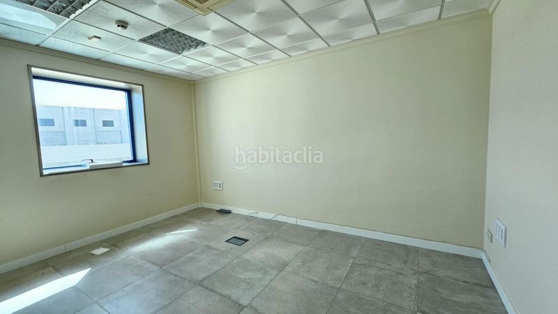 Foto f14b1e47-94b2-44b7-be74-ae51ff8a3972. Alquiler nave industrial  en venta y alquielr en almodovar del rio en Almodóvar del Río