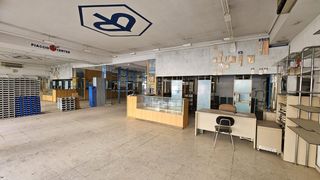 Local Comercial a Ciudad Jardín - Zoco. Local en venta en medina azahara
