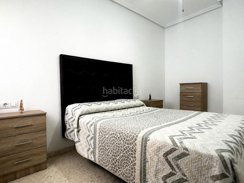 Foto 9731164e-0886-42cc-bbaf-e149409dc9ca. Planta baja listo para entrar a vivir bajo adaptado, amueblado, con vestidor, garaje y trastero en Montoro