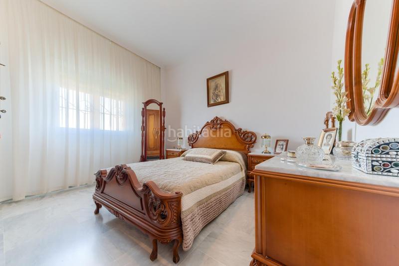 Foto 25714abb-fc1f-4087-9605-d7f9e0142c90. Xalet amb aparcament piscina a Espartinas pueblo Espartinas