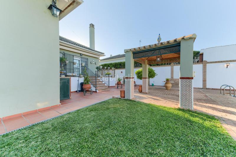 Foto 2eb7f80d-5a12-4967-8230-9968827a5f37. Xalet amb aparcament piscina a Espartinas pueblo Espartinas