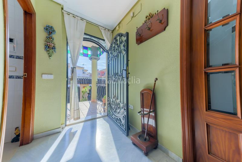 Foto 7160896b-63df-48c3-8f19-2831737ca29f. Xalet amb aparcament piscina a Espartinas pueblo Espartinas