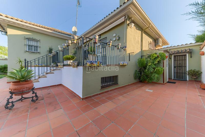 Foto b33a3b07-8bb3-4b41-92b9-739a73cc3949. Xalet amb aparcament piscina a Espartinas pueblo Espartinas