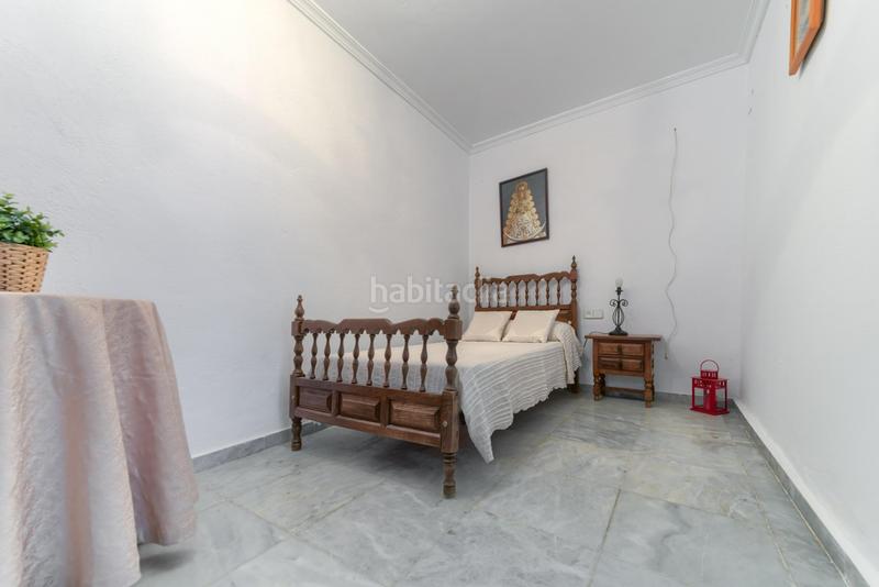 Foto c8ea26d2-4f58-4de5-9eb6-7376944c7a0a. Xalet amb aparcament piscina a Espartinas pueblo Espartinas