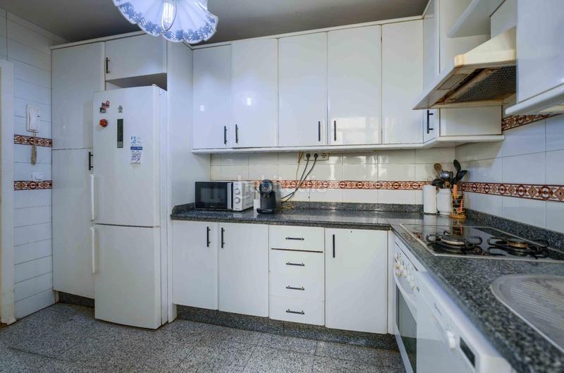 Foto da095dc5-323b-42cc-b4fa-5a63fa5d3f48. Etagenwohnung mit parking in Arenal - Museo Sevilla