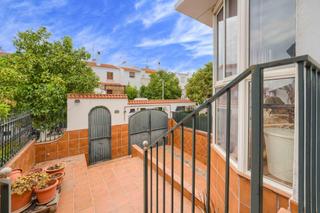 Maison jumelée  Calle pocillo de gilvan. Vive en una de las zonas más demandadas de todo el aljarafe