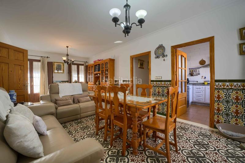 Foto 0bdaef67-ec58-469e-86cb-81f16226d744. Casa vivienda con local vive, trabaja y haz realidad tu proyecto personal. en Olivares