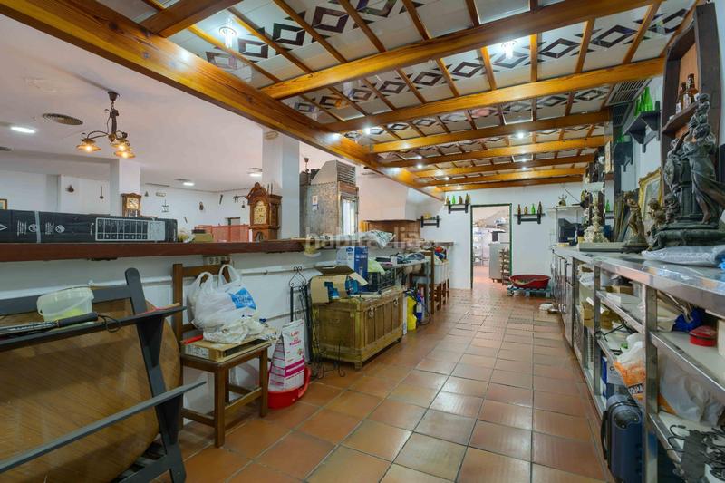 Foto b93c1454-37ba-4293-99e8-d9f922867341. Casa vivienda con local vive, trabaja y haz realidad tu proyecto personal. en Olivares