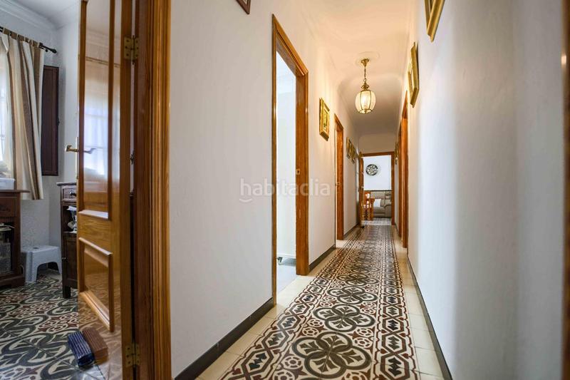 Foto e24f8435-0a59-4e8c-8bb8-1cd695f0b5b7. Casa vivienda con local vive, trabaja y haz realidad tu proyecto personal. en Olivares