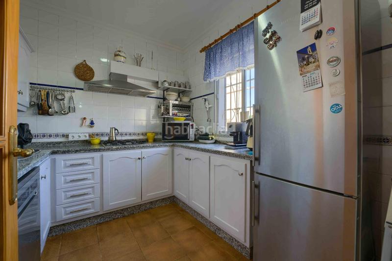 Foto fb127f6a-fa11-4a67-ac9b-1aa5e3b85380. Casa vivienda con local vive, trabaja y haz realidad tu proyecto personal. en Olivares