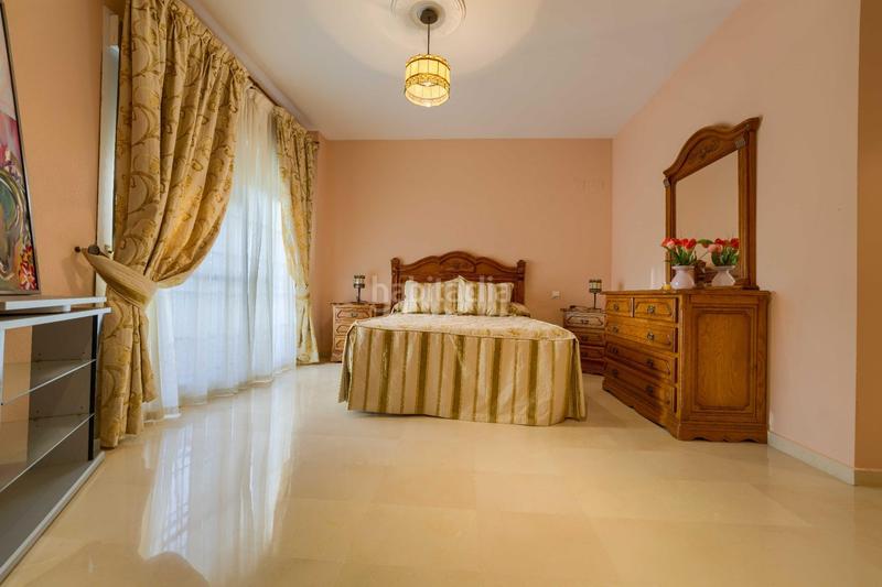 Foto d7b49313-43cd-4b29-88c2-8154a4b70c5d. Casa bifamiliare con parcheggio piscina in Loreto Espartinas