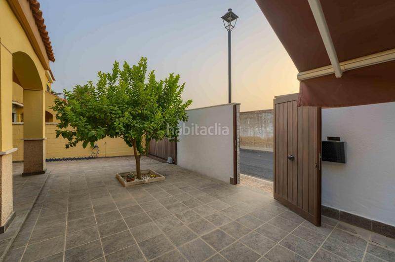 Foto 85560534-3312-4e61-8162-0659fbc2aaa7. Casa pareada en Loreto Espartinas