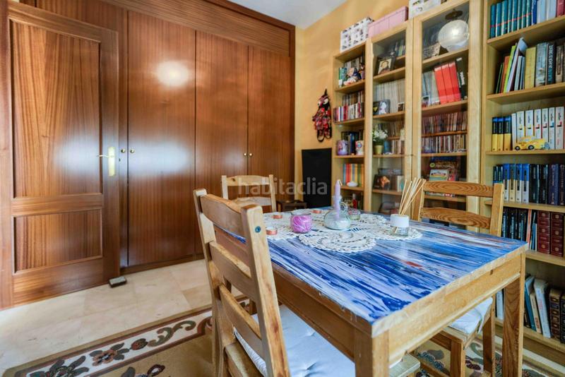 Foto f78dcd47-d5df-484d-9b2d-eb2fbeeb96c1. Casa pareada en Loreto Espartinas
