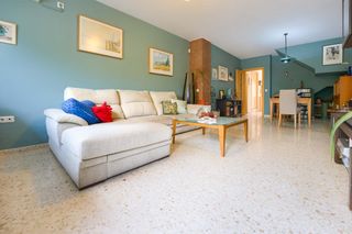 Reihenhaus in Aljamar. La casa que sueñas en tomares