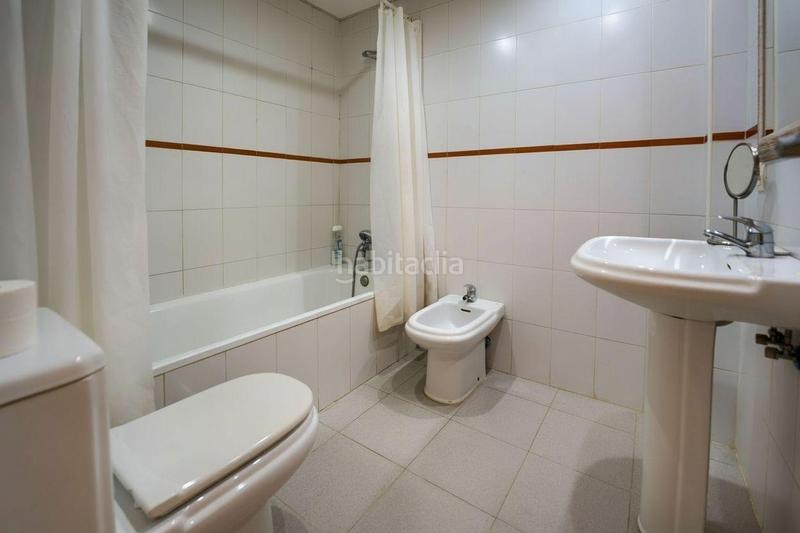 Foto af457089-9def-4184-84ee-775112fbb2c1. Reihenhaus in avenida avenida cristina hoyos in Aljamar Tomares