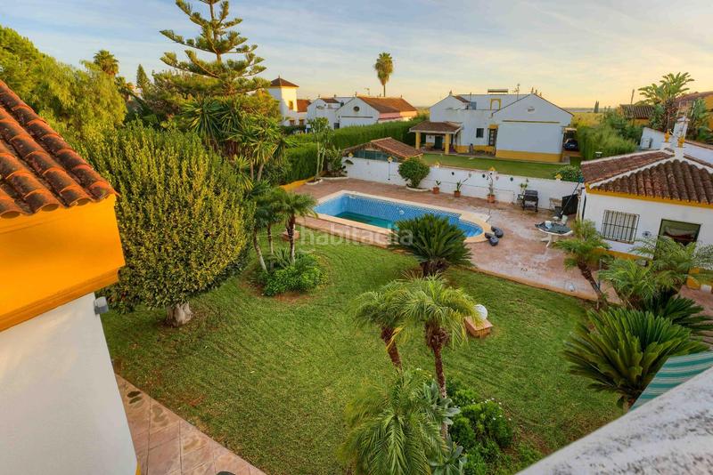 Foto 1d7816df-9ba7-40cc-9a34-abc9f807a699. Chalet con parcheggio piscina in Loreto Espartinas